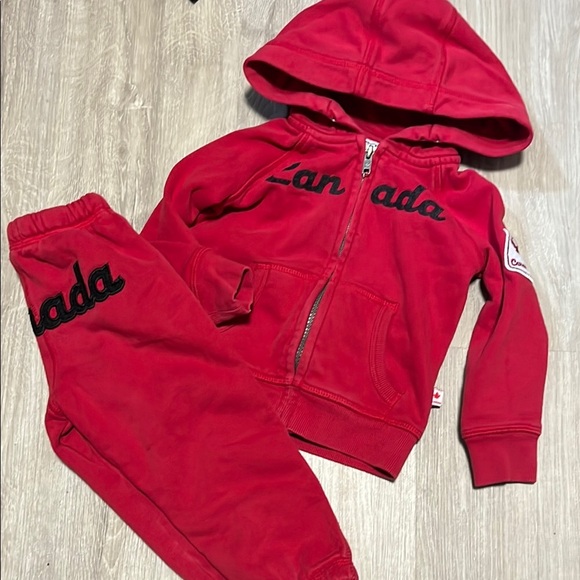 Red Kids Hoodie and Joggers Set - Picture 1 of 1